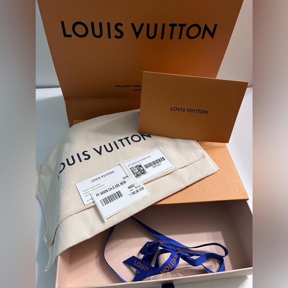 Louis Vuitton Vavin wallet on chain - Picture 13 of 14